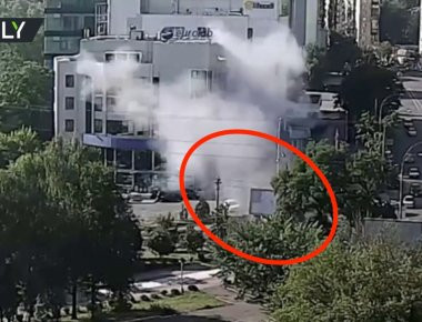 Καρέ-καρέ η έκρηξη παγιδευμένου αυτοκινήτου στο Κίεβο - Νεκρός Συνταγματάρχης της υπηρεσίας πληροφοριών